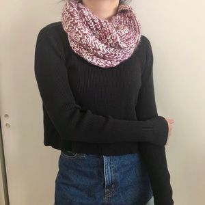 RED AND WHITE SCARF
